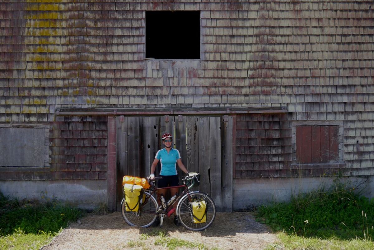 Esther and an old barn.